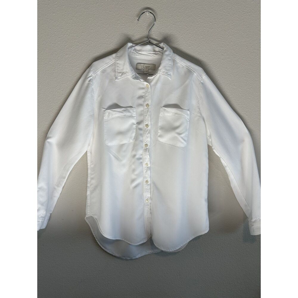 Loft women white button-up shirt